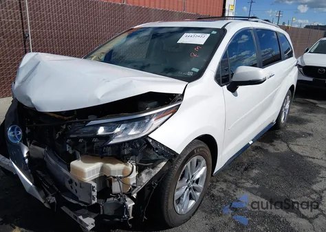 2022 Toyota Sienna Limited z USA, uszkodzony, nr VIN 5TDZRKEC7NS104551